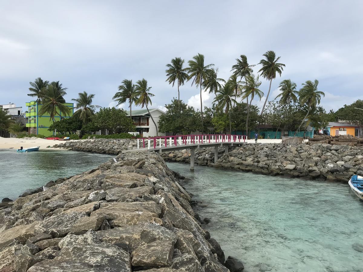 Rip Tide Vacation Inn, K.Guraidhoo Guraidhoo  Exterior photo